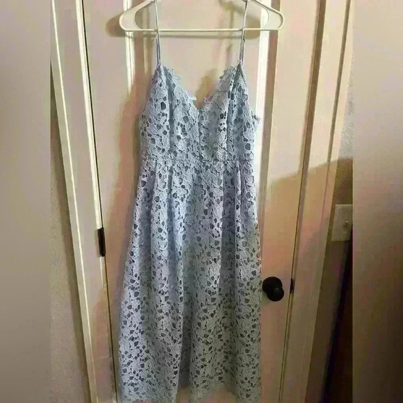 ASTR blue eyelet lace maxi dress size medium - Picture 1 of 6
